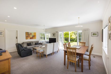 Photo of property in 31 Elmira Avenue, Hokowhitu, Palmerston North, 4410