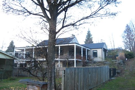 Photo of property in 11 Camp Street, Arrowtown, 9302