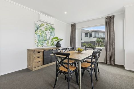 Photo of property in 36 Manhattan Rise, Orewa, 0931