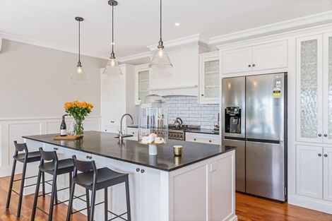 Photo of property in 2e Vipond Road, Stanmore Bay, Whangaparaoa, 0932