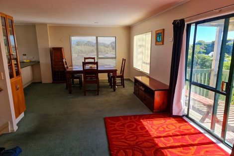 Photo of property in 8 Trig Hill Terrace, Waikanae Beach, Waikanae, 5036