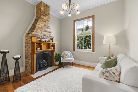 Photo of property in 72 Palmerston Road, Birkenhead, Auckland, 0626