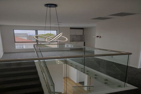 Photo of property in 3/5 Bolton Street, Blockhouse Bay, Auckland, 0600