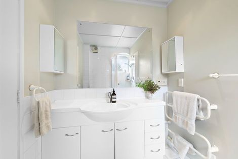 Photo of property in 7 Ripon Crescent, Meadowbank, Auckland, 1072