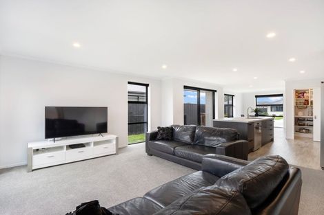 Photo of property in 25 Henshaw Street, Woodend, 7610