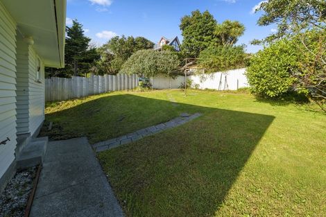 Photo of property in 18 Tarawa Street, Paekakariki, 5034