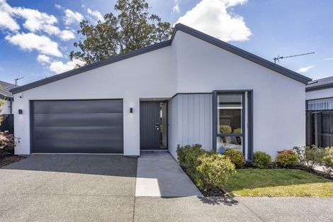 Photo of property in 12 Horoeka Street, Avonhead, Christchurch, 8042