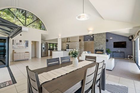 Photo of property in 42 Manganese Point Road, Tamaterau, Whangarei, 0174