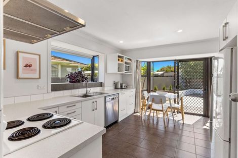 Photo of property in 1 Stanton Crescent, Hoon Hay, Christchurch, 8025