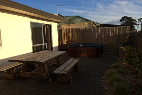 Photo of property in 13 Aspen Place, Papamoa Beach, Papamoa, 3118