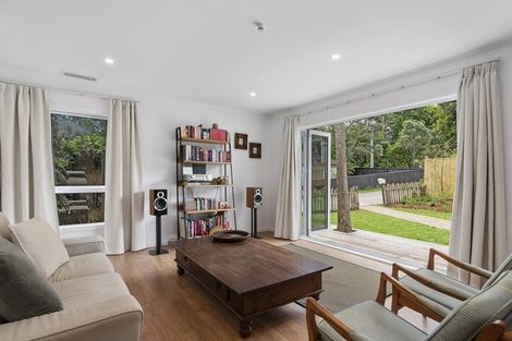 Photo of property in 4/203 Lake Road, Belmont, Auckland, 0622