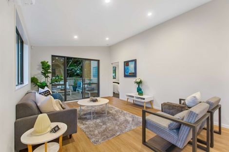 Photo of property in 10b Toatoa Place, Mangere Bridge, Auckland, 2022