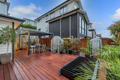 Photo of property in 14 Windlass Street, Long Bay, Auckland, 0630