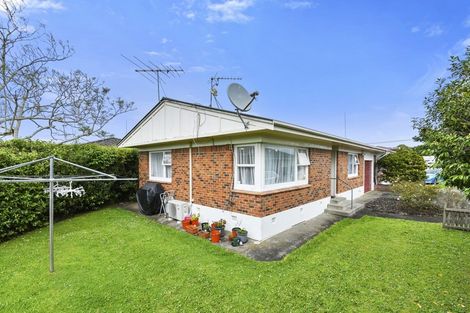 Photo of property in 2/76 Wintere Road, Papatoetoe, Auckland, 2025