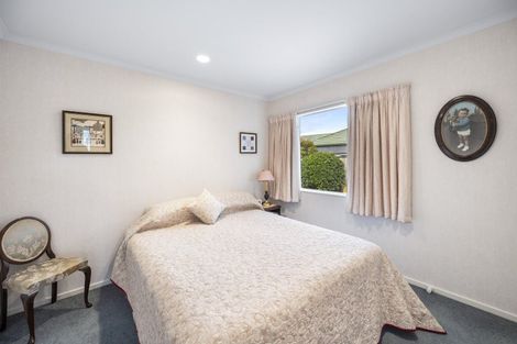 Photo of property in 14 Flemington Place, Taradale, Napier, 4112