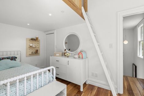 Photo of property in 71 Honiana Te Puni Street, Aro Valley, Wellington, 6021