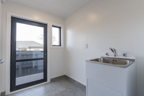 Photo of property in 450 Cambridge Terrace, Naenae, Lower Hutt, 5011