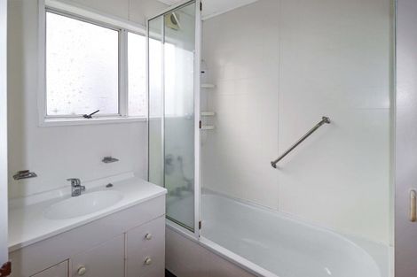 Photo of property in 10a Elizabeth Street, Moera, Lower Hutt, 5010