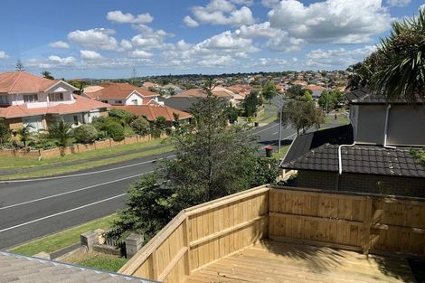 Photo of property in 1/40 Jane Eyre Drive, Somerville, Auckland, 2014