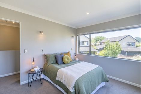 Photo of property in 8 Springhaven Lane, Paraparaumu, 5032