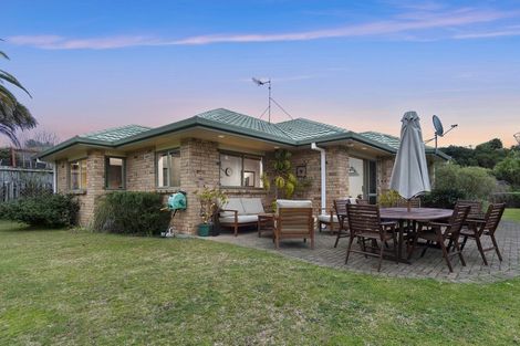 Photo of property in 10 Wouldbank Way, Welcome Bay, Tauranga, 3112