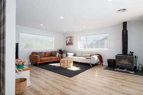 Photo of property in 46 Stratford Drive, Mount Pisa, Cromwell, 9383