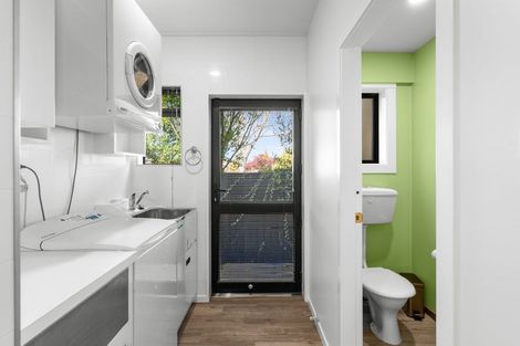 Photo of property in 42 Camberwell Place, Avonhead, Christchurch, 8042