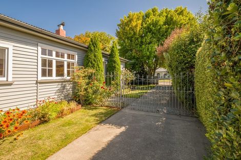 Photo of property in 30 Hinemoa Street, Spreydon, Christchurch, 8024