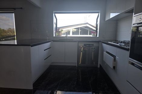 Photo of property in 3 Griffen Park Road, Mount Roskill, Auckland, 1041