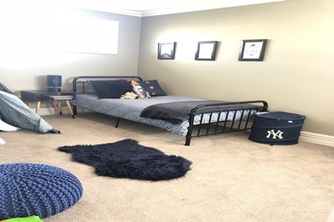 Photo of property in 19 Headland Drive, Long Bay, Auckland, 0630