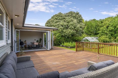 Photo of property in 38 Kaitawa Crescent, Paraparaumu, 5032