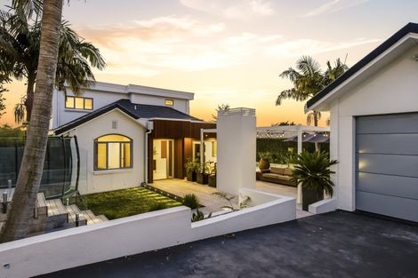 Photo of property in 1 Woodstock Road, Fairfield, Hamilton, 3214