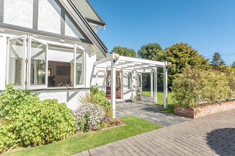 Photo of property in 32 Brassey Road, Saint Johns Hill, Whanganui, 4500