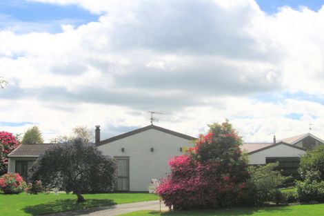 Photo of property in 28 Burton Place, Owhata, Rotorua, 3010