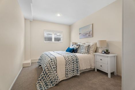 Photo of property in 90 Sandspit Road, Shelly Park, Auckland, 2014