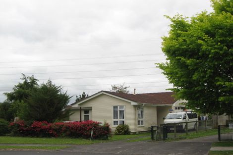 Photo of property in 19 Verner Place, Conifer Grove, Takanini, 2112