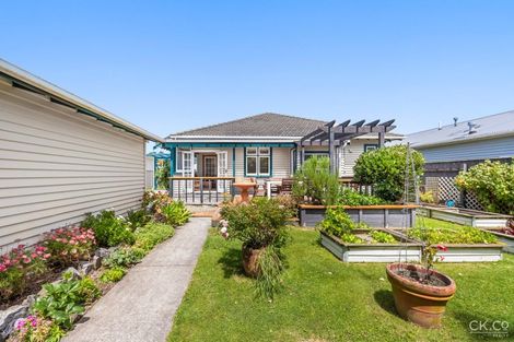 Photo of property in 25 Maire Street, Woburn, Lower Hutt, 5010