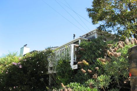 Photo of property in 31 Hawkhurst Road, Lyttelton, 8082