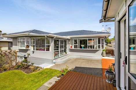 Photo of property in 14 Ropata Street, Hawera, 4610