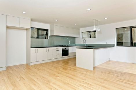 Photo of property in 62a Verran Road, Birkdale, Auckland, 0626