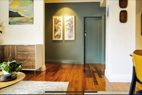 Photo of property in Sunhaven Flats, 262 Oriental Parade, Oriental Bay, Wellington, 6011