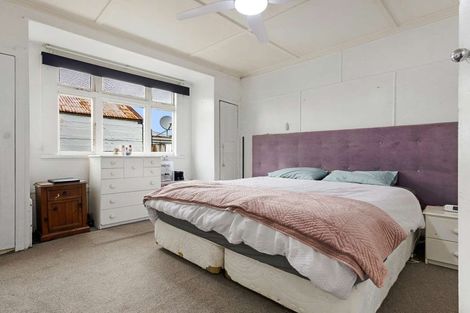 Photo of property in 905 Queen Street East, Parkvale, Hastings, 4122