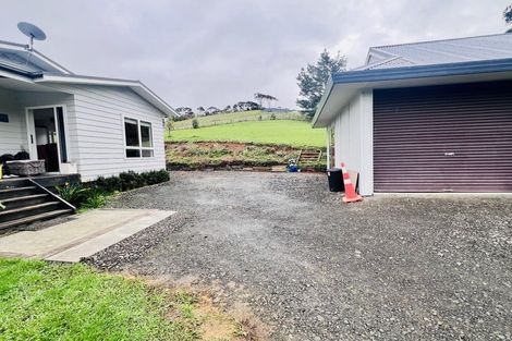 Photo of property in 33 Cory Road, Kaukapakapa, 0873