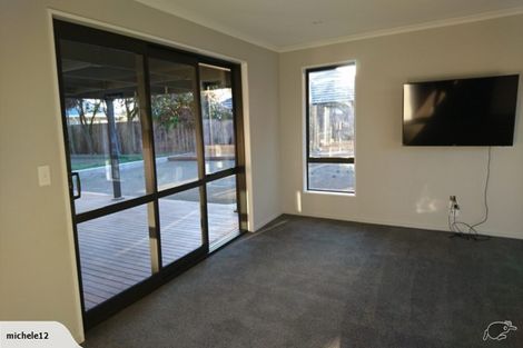 Photo of property in 94 Palmers Road, New Brighton, Christchurch, 8083