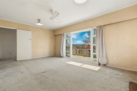 Photo of property in 23 Humphrey Kemp Avenue, Henderson, Auckland, 0612