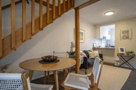 Photo of property in 6/29 Main Road, Tawa, Wellington, 5028