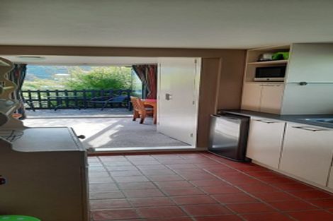 Photo of property in 48 Landsdowne Terrace, Cashmere, Christchurch, 8022