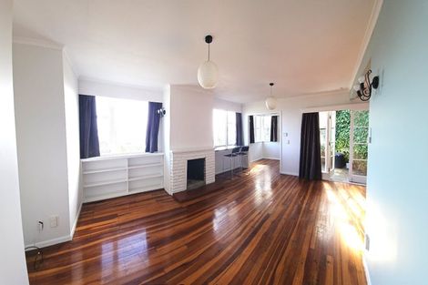 Photo of property in 170 The Esplanade, Island Bay, Wellington, 6023