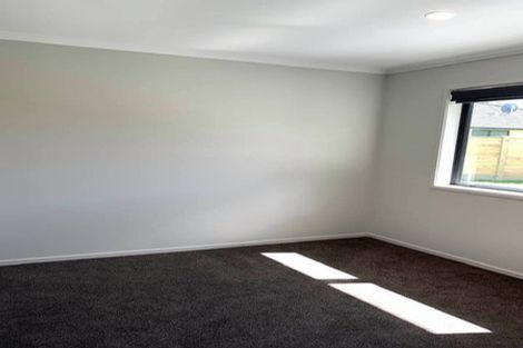 Photo of property in 15 Shearwater Lane, Whitby, Porirua, 5024
