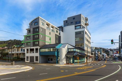 Photo of property in Endeavour Apartments, 22/125 Thorndon Quay, Pipitea, Wellington, 6011
